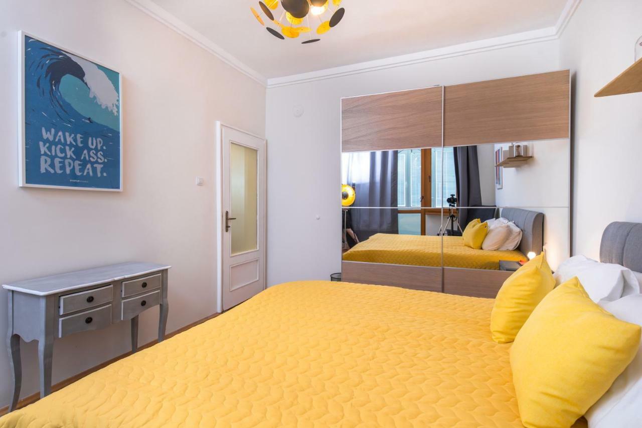 Designer & Luxurious, Business, One Bedroom Apartment In Top Central Sofia By Flat Mаnager ภายนอก รูปภาพ